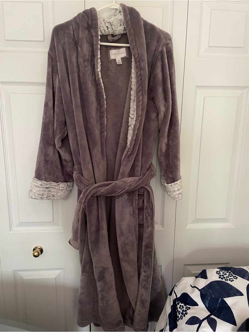 Plush Hooded Bathrobe in Grey